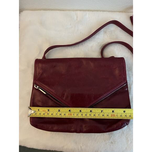 HOBO Daria Womens leather crossbody shoulder bag purse Winter Berry Color - Picture 13 of 14